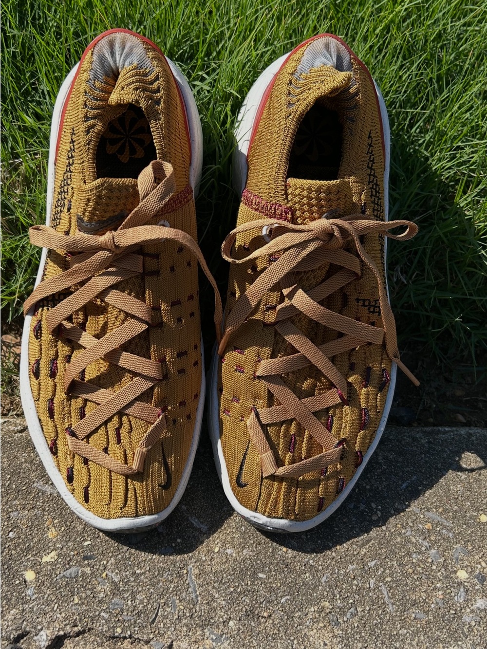 Nike women Mustard Brown Knit Athletic Shoes